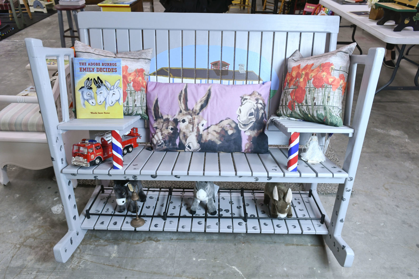 041219 Painted Chairs 24.jpg